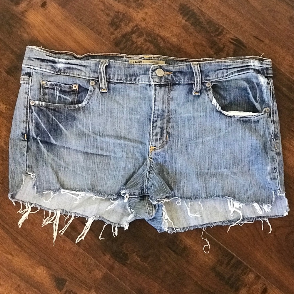 Old Navy Denim 14 Regular Shorts!!💙